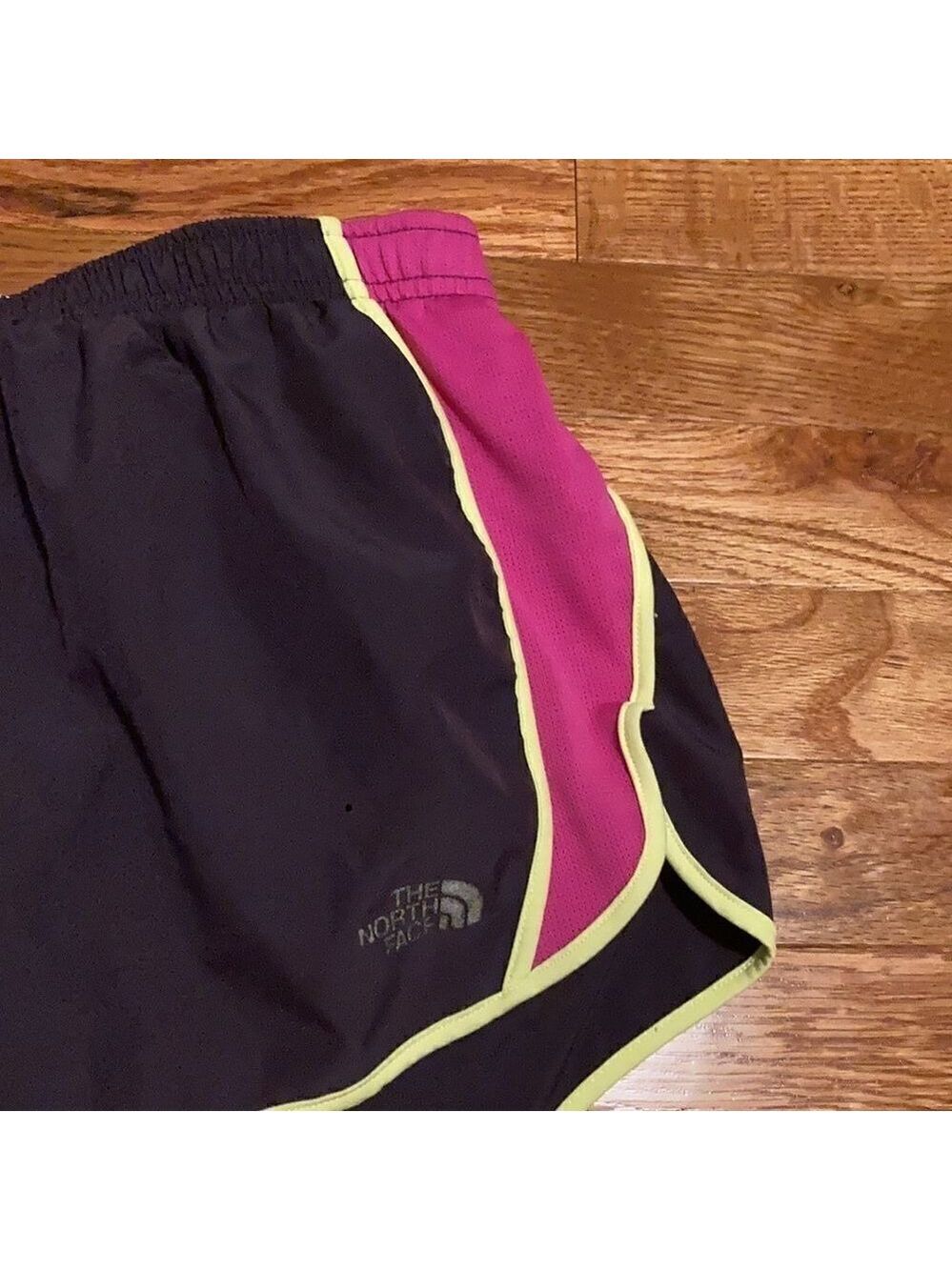 đ
șTHE North Face Flash Dry Running Shorts - Picture 3 of 8